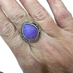 Purple Waterdrop Stone Silver Embossed Ring